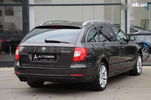 Skoda Superb 2011 - фото 2