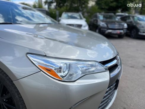 Toyota Camry 2016 серый - фото 8
