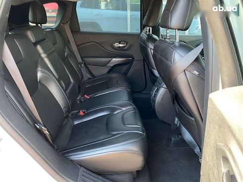 Jeep Cherokee 2018 - фото 15