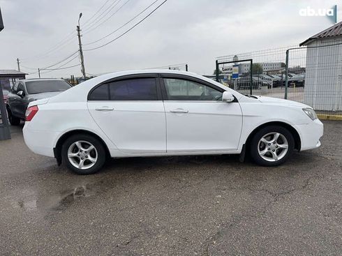 Geely Emgrand 7 2013 - фото 5