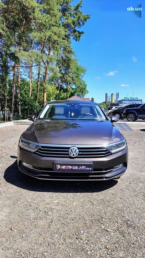 Volkswagen Passat 2015 - фото 2