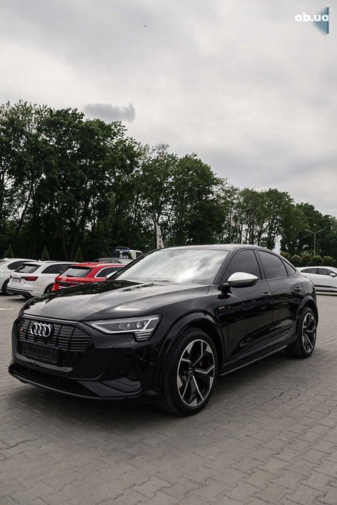 Audi E-Tron 2021 - фото 29