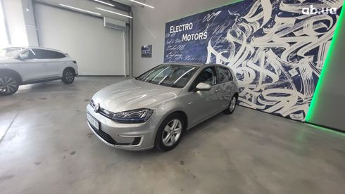 Volkswagen e-Golf 2016 серый - фото 6