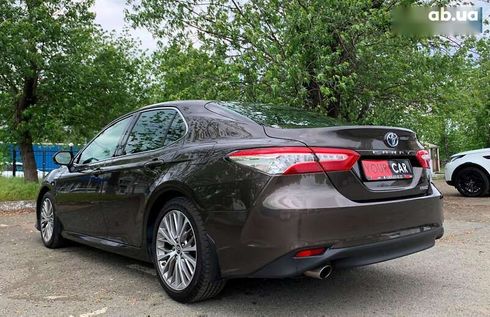 Toyota Camry 2019 - фото 22