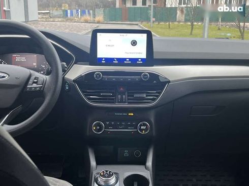 Ford Escape 2020 - фото 16