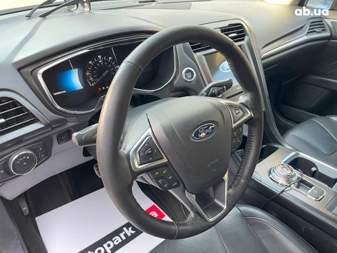 Ford Fusion 2017 серый - фото 18