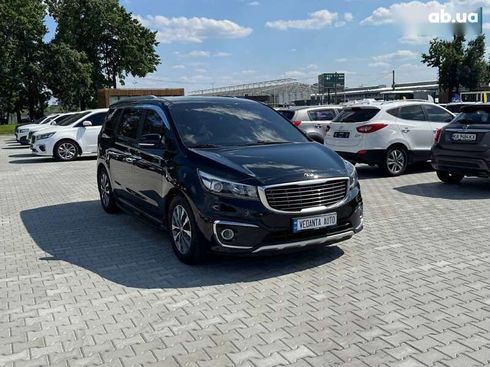 Kia Carnival 2017 - фото 3