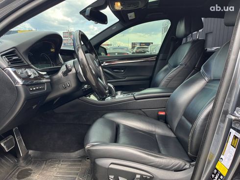 BMW 5 серия 2016 серый - фото 20