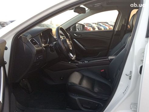 Mazda 6 2016 белый - фото 13