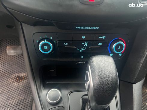 Ford Focus 2017 серый - фото 24