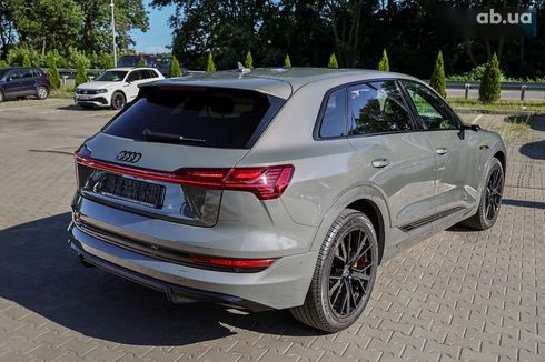 Audi E-Tron 2022 - фото 6