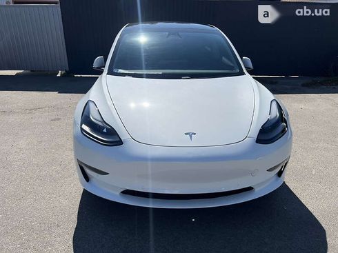 Tesla Model 3 2021 - фото 3