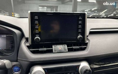 Toyota RAV4 2020 - фото 15