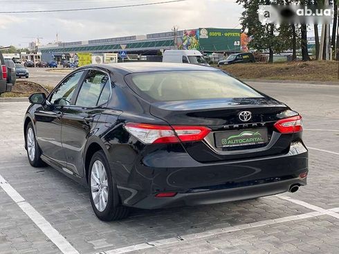 Toyota Camry 2020 - фото 6