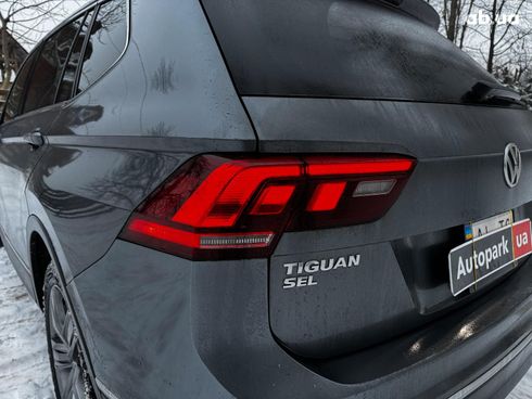 Volkswagen Tiguan 2017 серый - фото 10