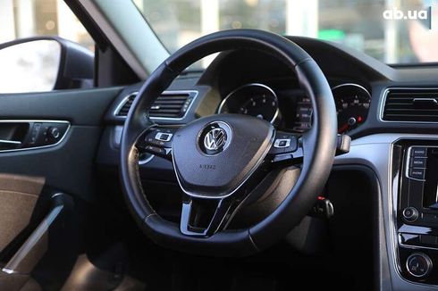 Volkswagen Passat 2018 - фото 14