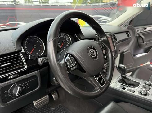 Volkswagen Touareg 2015 - фото 27