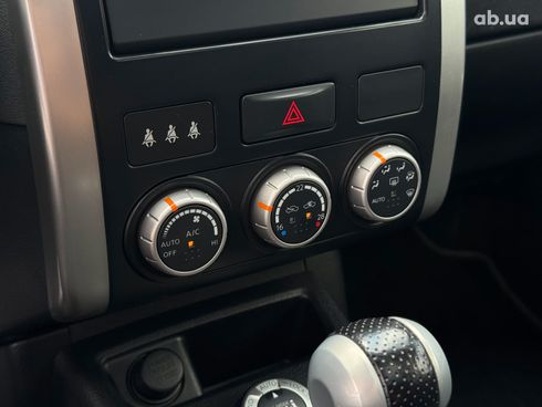 Nissan X-Trail 2011 черный - фото 12
