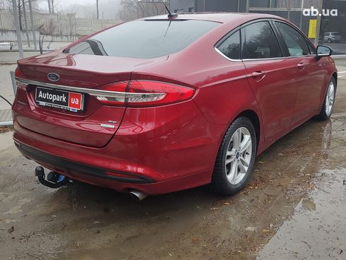 Ford Fusion 2018 красный - фото 7