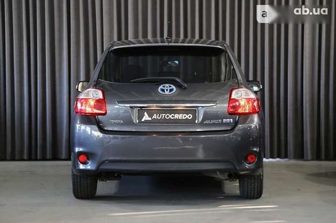 Toyota Auris 2012 - фото 6