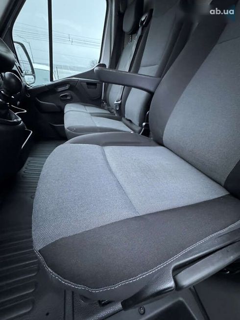 Renault Master 2019 - фото 15
