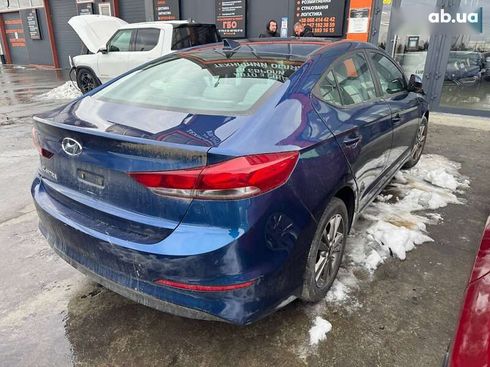 Hyundai Elantra 2017 - фото 4