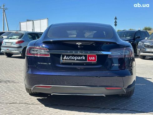 Tesla Model S 2015 синий - фото 9