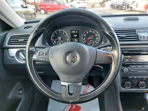 Volkswagen Passat 2013 белый - фото 16