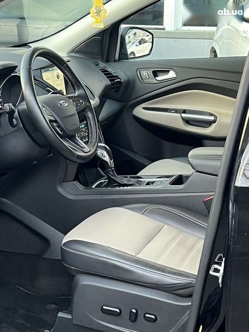 Ford Escape 2018 - фото 19