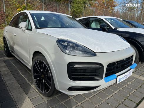 Porsche Cayenne Coupe 2022 - фото 19