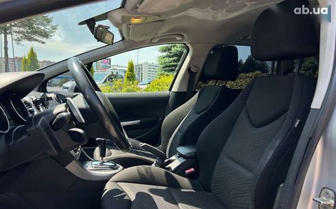 Peugeot 308 2011 - фото 12