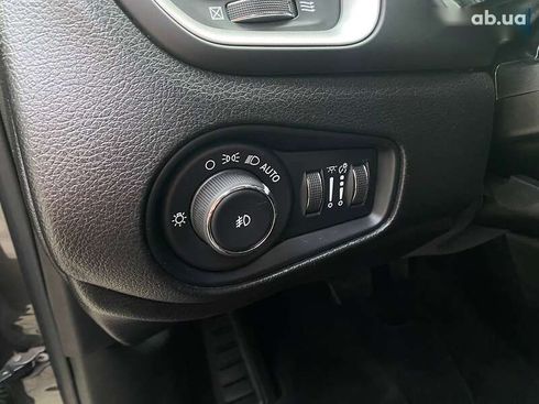 Jeep Renegade 2019 - фото 13