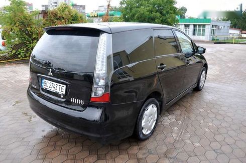 Mitsubishi Grandis 2008 - фото 8