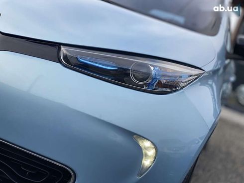 Renault Zoe 2015 - фото 8