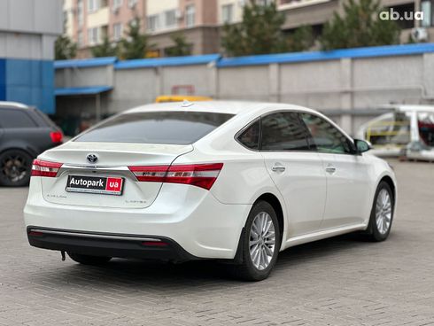 Toyota Avalon 2013 белый - фото 4