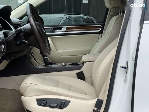 Volkswagen Touareg 2012 - фото 25