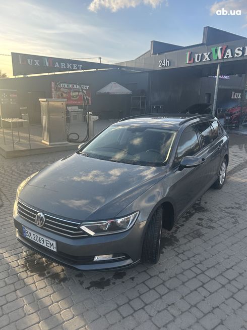Volkswagen Passat 2016 серый - фото 4