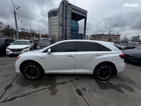 Toyota Venza 2012 белый - фото 4