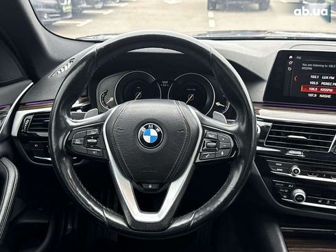 BMW 5 серия 2017 - фото 29