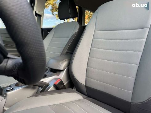 Ford Escape 2016 - фото 8