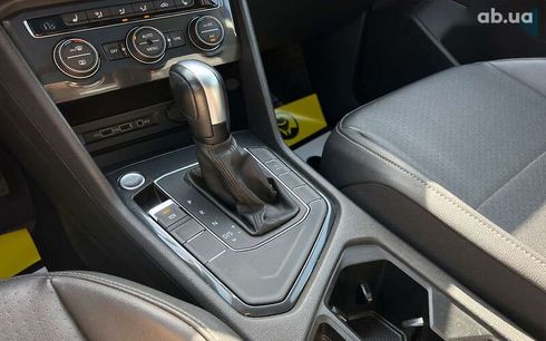 Volkswagen Tiguan 2020 - фото 12