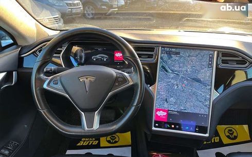 Tesla Model S 2016 - фото 15