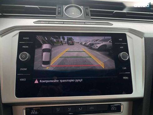 Volkswagen Passat 2017 - фото 30