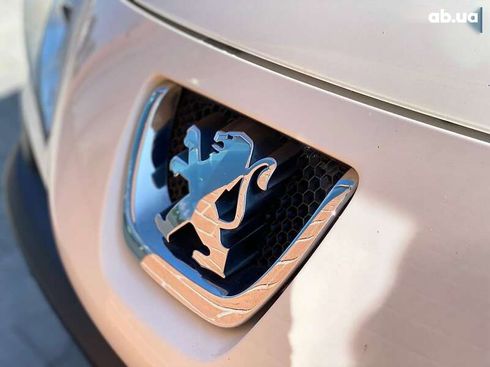 Peugeot 206 2009 - фото 16