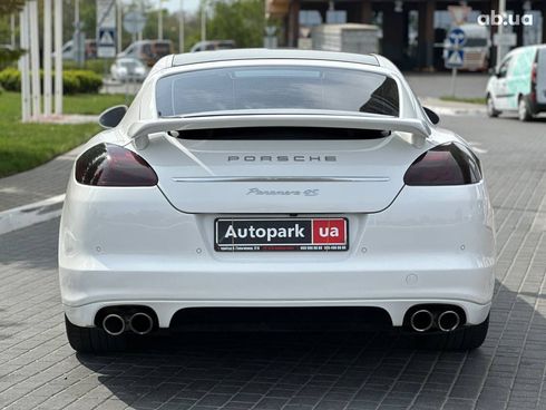 Porsche Panamera 2010 белый - фото 10