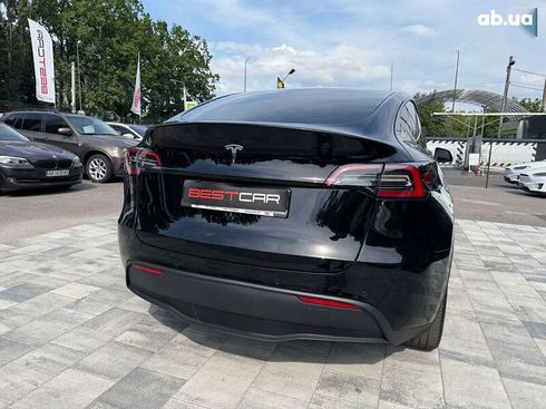 Tesla Model Y 2021 - фото 18