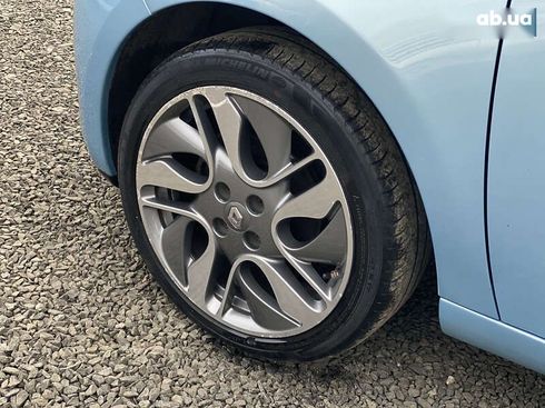 Renault Zoe 2015 - фото 18