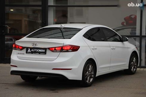 Hyundai Elantra 2016 - фото 4