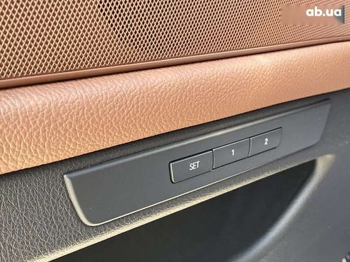 BMW 5 серия 2015 - фото 22