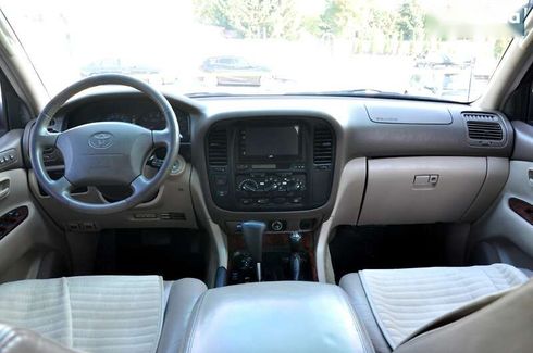 Toyota Land Cruiser 2002 - фото 29